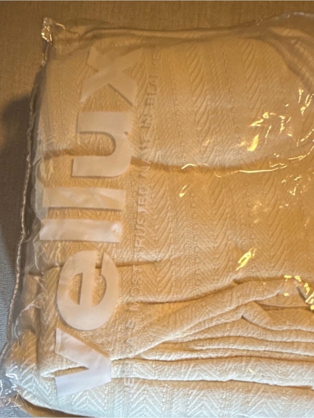 Vellux Cotton King Blanket - Cream - Picture 3 of 3